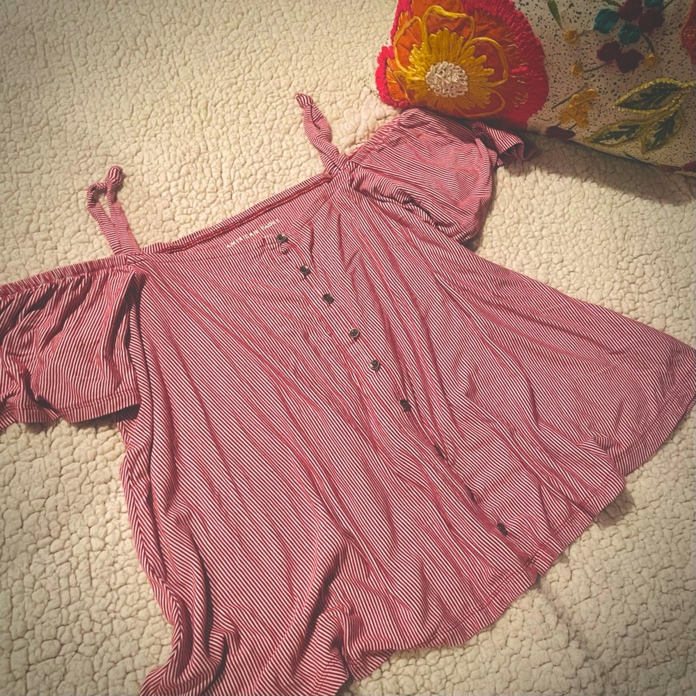 AE “Soft & Sexy” off the shoulder top